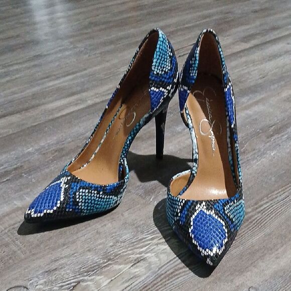 Jessica Simpson Shoes - Jessica Simpson blue black white snakeskin print heels Sz 8 NWOB